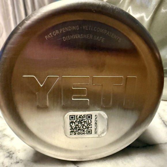 NEW Yeti Rambler 20oz Stainless Steel Tumbler Magslider Tight Lid - Picture 4 of 5
